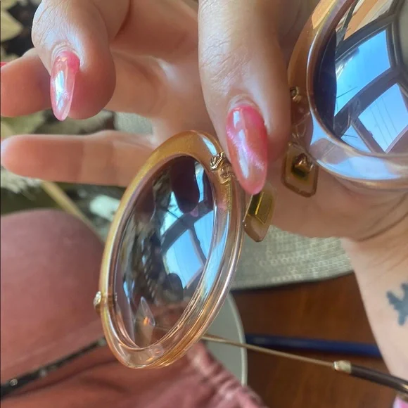 Miu Miu Pink Round pink Sunglasses with Velvet Case display picture 1